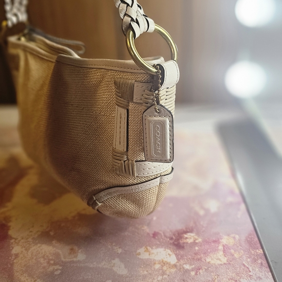 Coach Raffia Straw Wicker Shoulder Bag Purse Beige/White Braided Leather Strap. - Picture 3 of 8